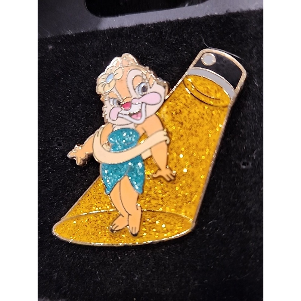 Disney DEC NFFC Spotlight‎ Clarice Chipmunk Cast Exclusive LE 300 Pin 67793